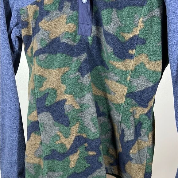 Columbia Blue and Camouflage Pullover - Picture 4 of 6
